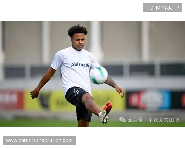 航班延误导致麦肯尼返回尤文时间推迟一天球队训练计划受影响 航班延误导致麦肯尼返回尤文时间推迟一天球队训练计划受影响